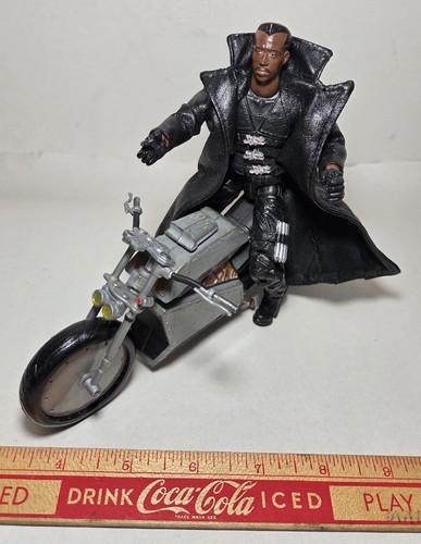 Toybiz marvel legends series - legends, 5